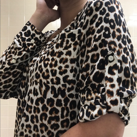 Express button front leopard blouse - Picture 5 of 8